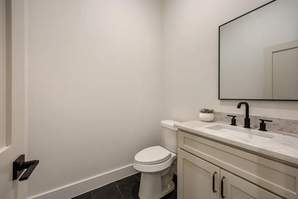 2902 Hiawatha Trail Lake Worth, TX 76135