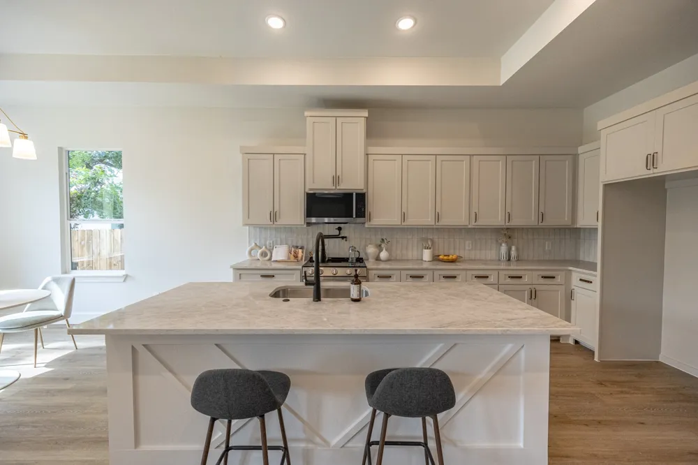 2902 Hiawatha Trail Lake Worth, TX 76135