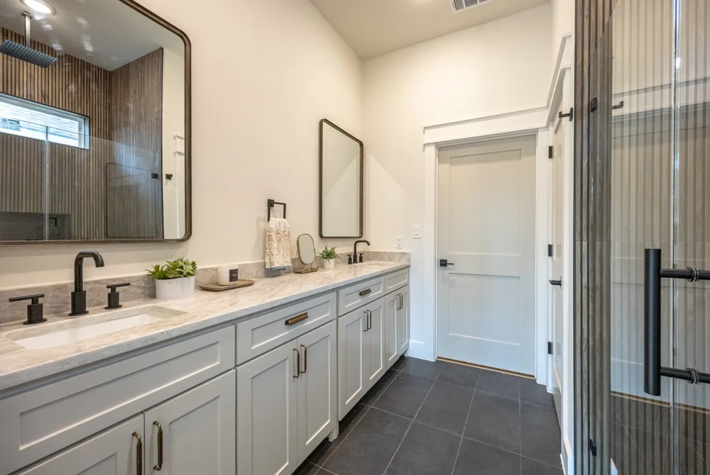 2902 Hiawatha Trail Lake Worth, TX 76135