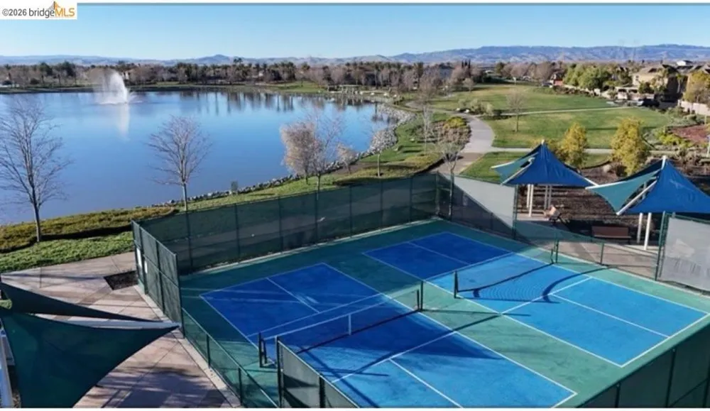 7295 Keyesport Way Discovery Bay, CA 94505