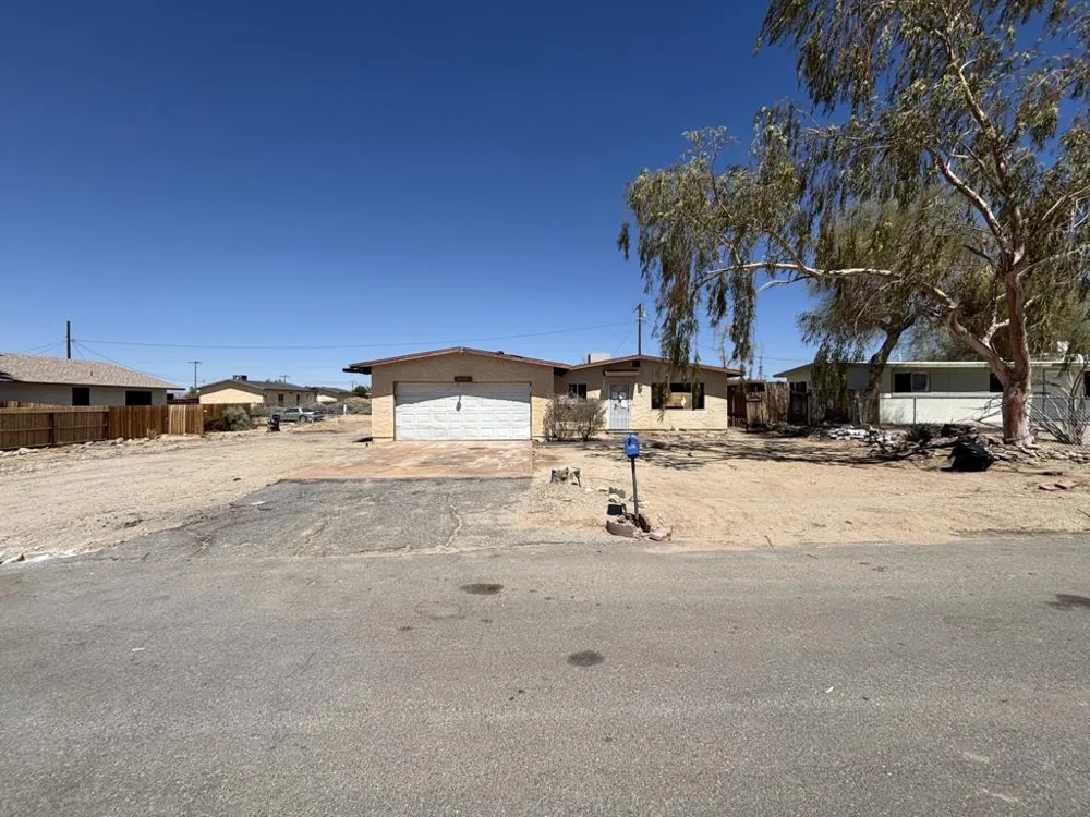 6943 Roberts Avenue 29 Palms, CA 92277