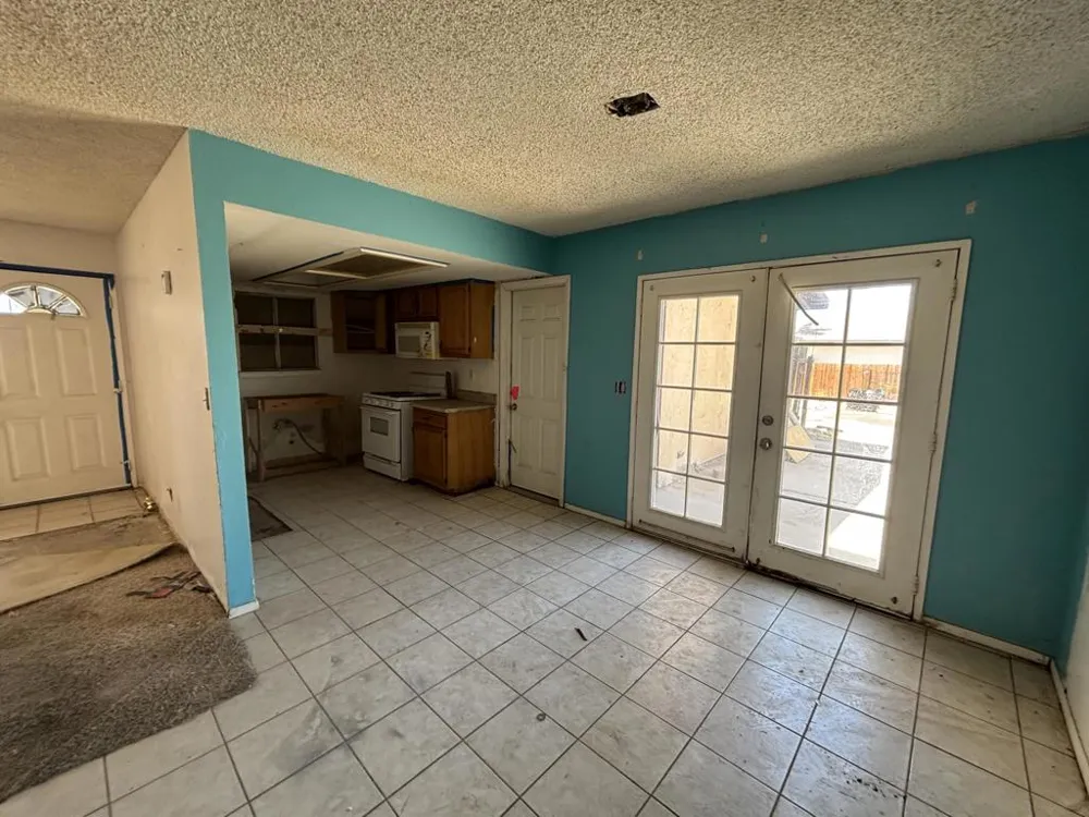 6943 Roberts Avenue 29 Palms, CA 92277