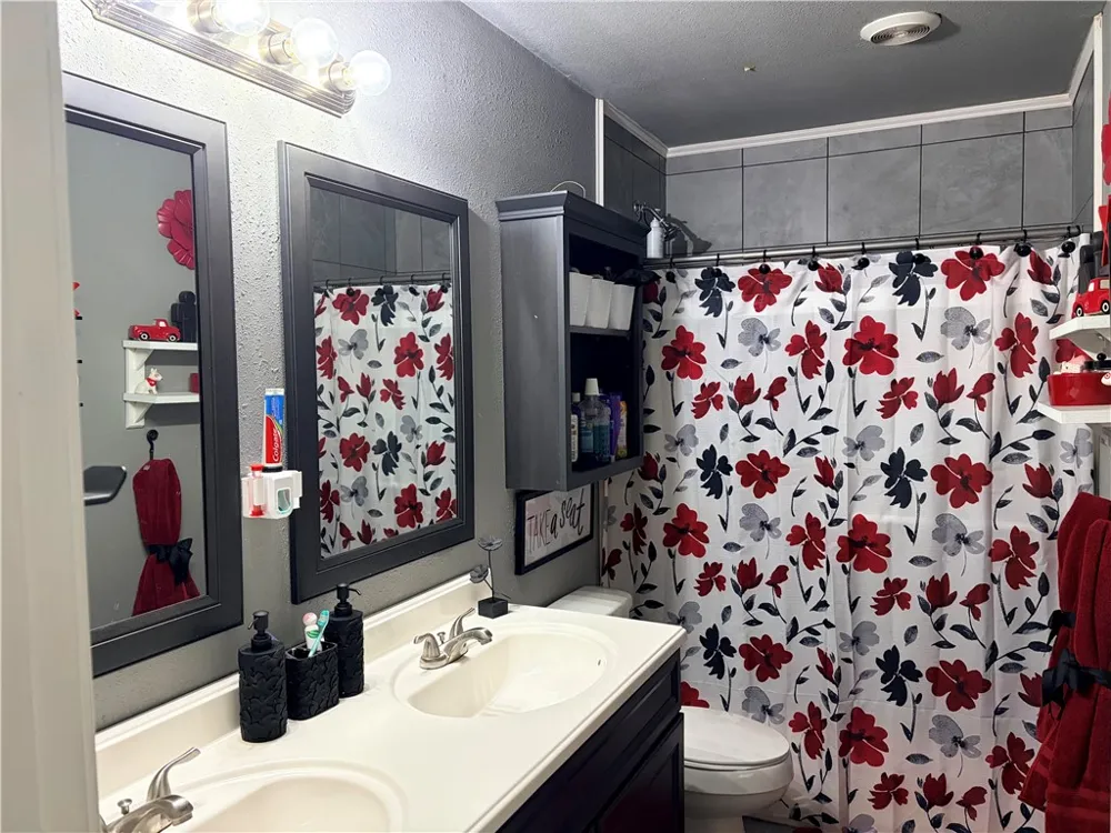 305 Birchwood Drive Kingsville, TX 78363
