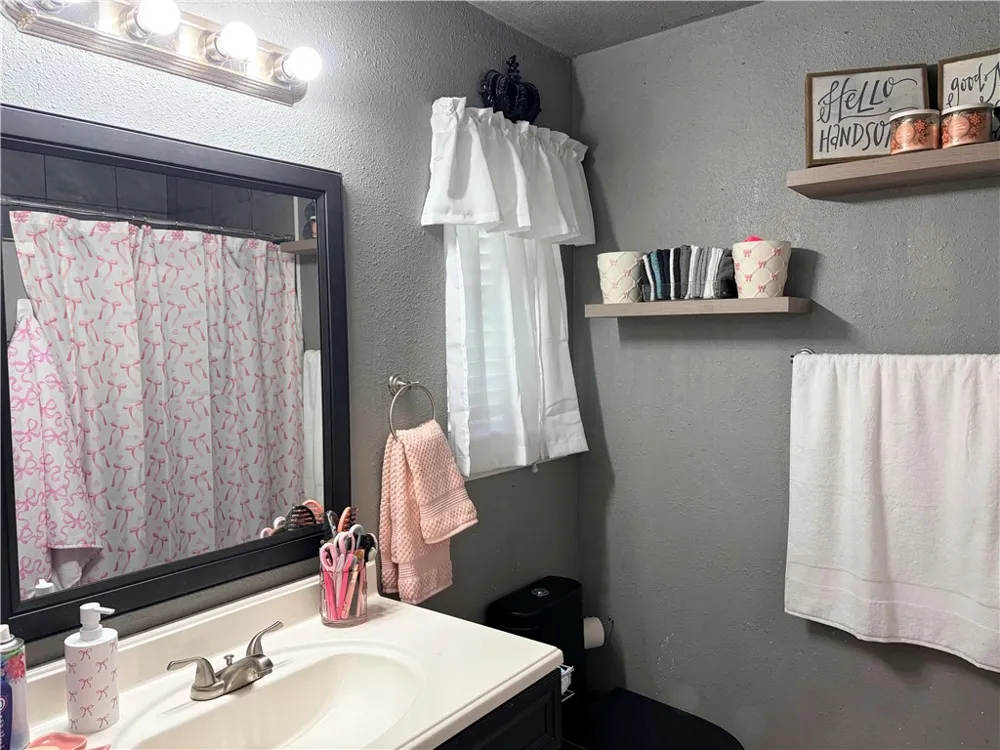 305 Birchwood Drive Kingsville, TX 78363