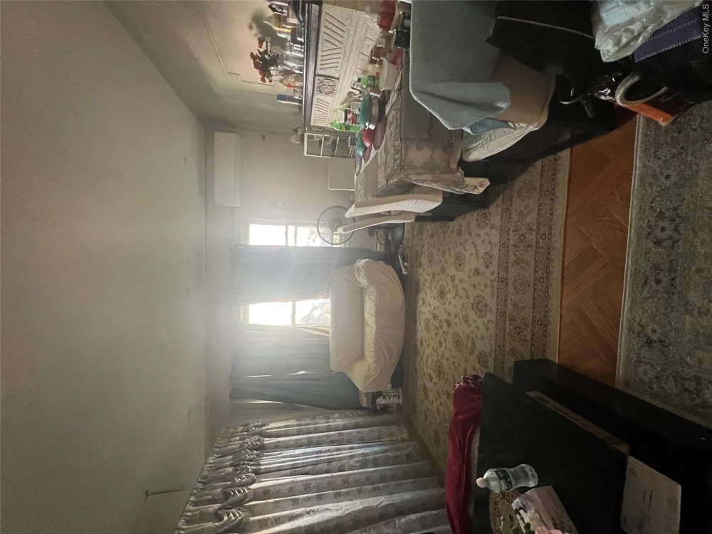 11438 198th Street Saint Albans, NY 11412