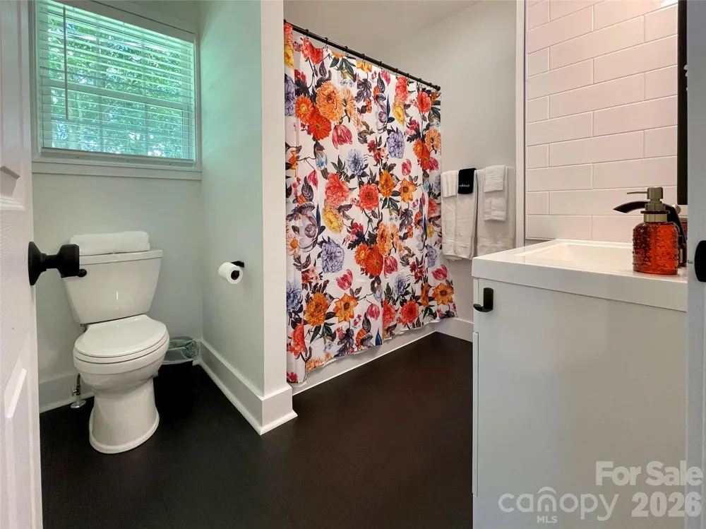 115 Powell Street Swannanoa, NC 28778