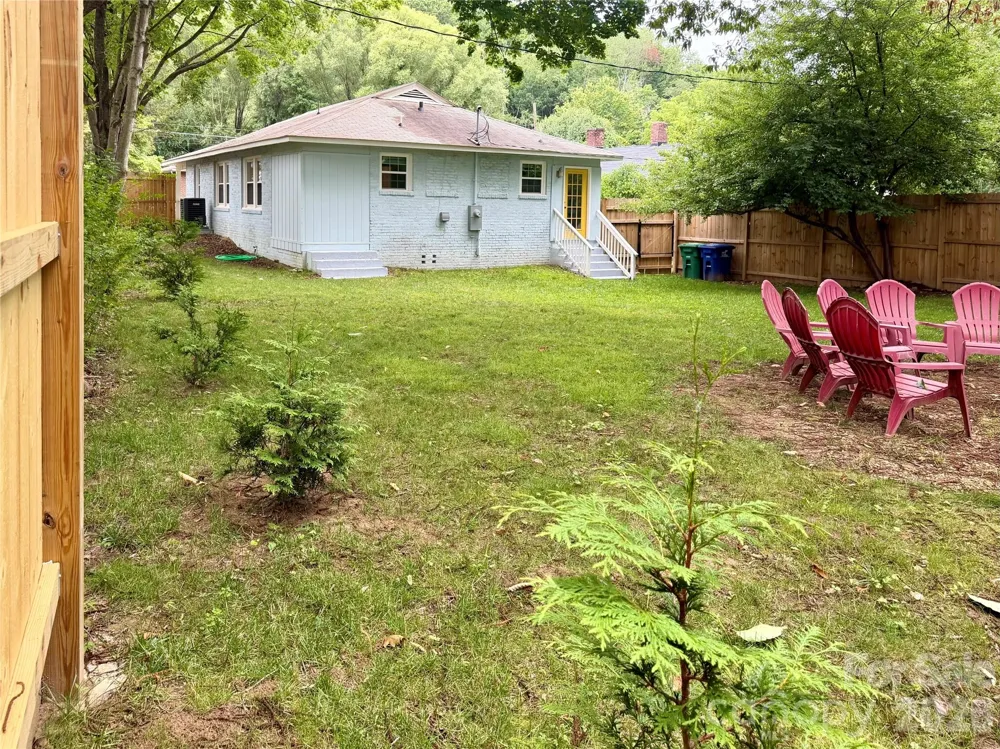 115 Powell Street Swannanoa, NC 28778