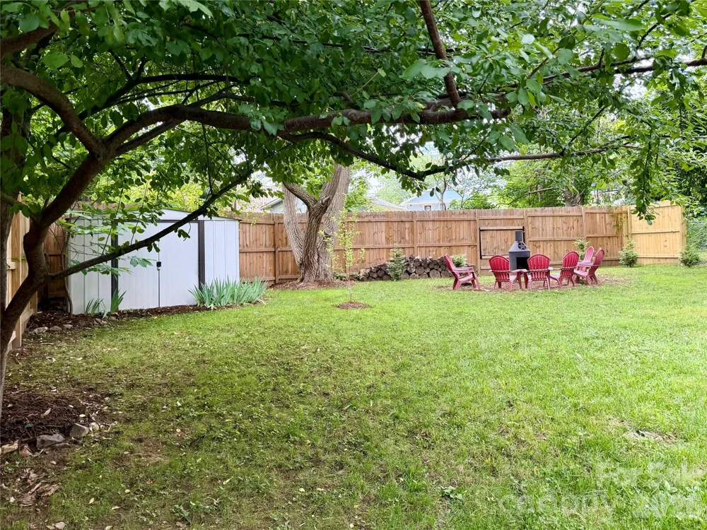115 Powell Street Swannanoa, NC 28778