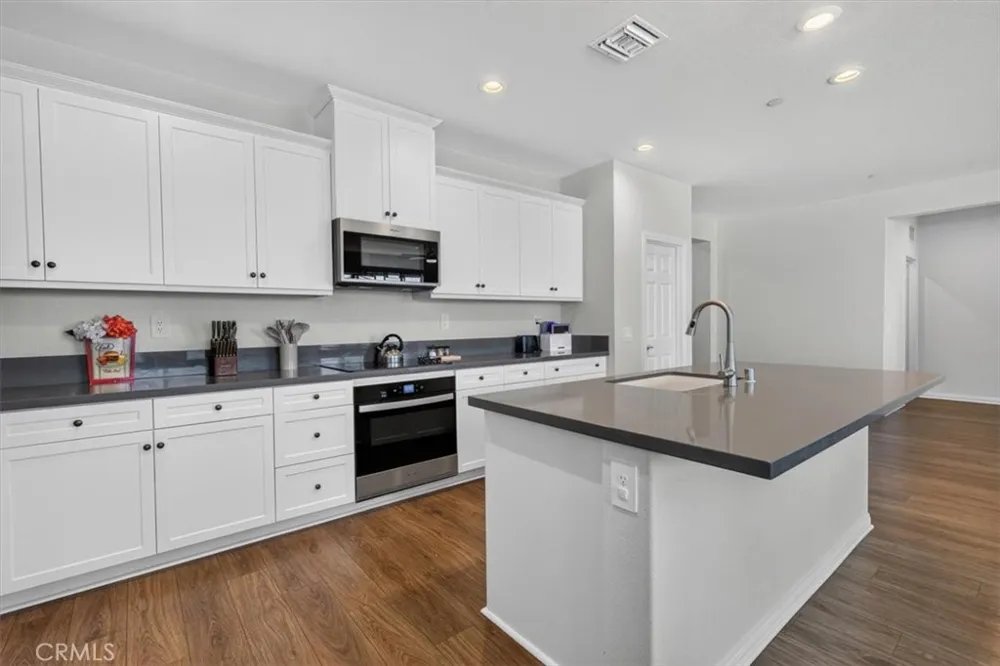 28308 Patches Menifee, CA 92585