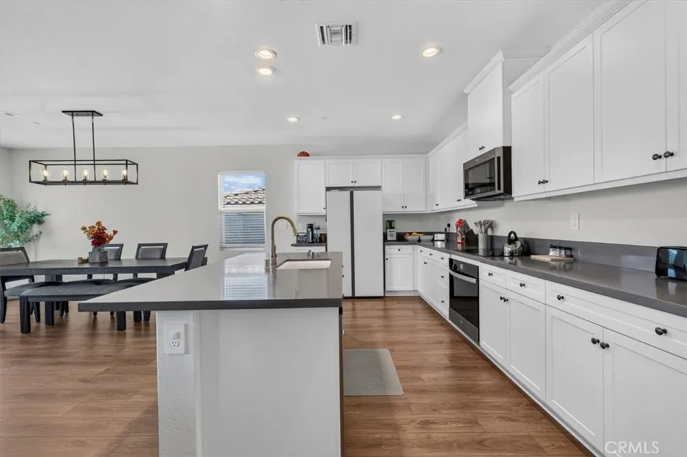 28308 Patches Menifee, CA 92585