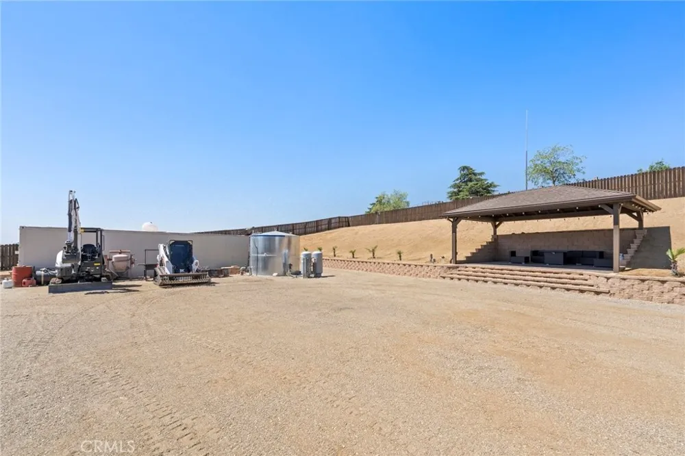 10313 Union Cherry Valley, CA 92223