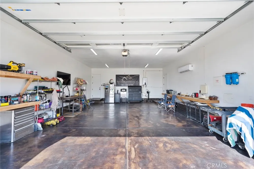 10313 Union Cherry Valley, CA 92223