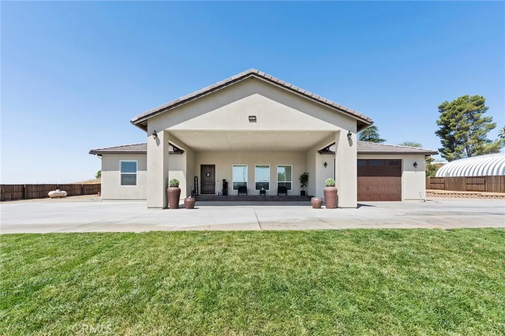 10313 Union Cherry Valley, CA 92223