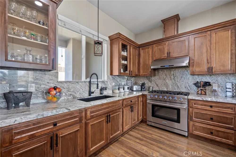 10313 Union Cherry Valley, CA 92223