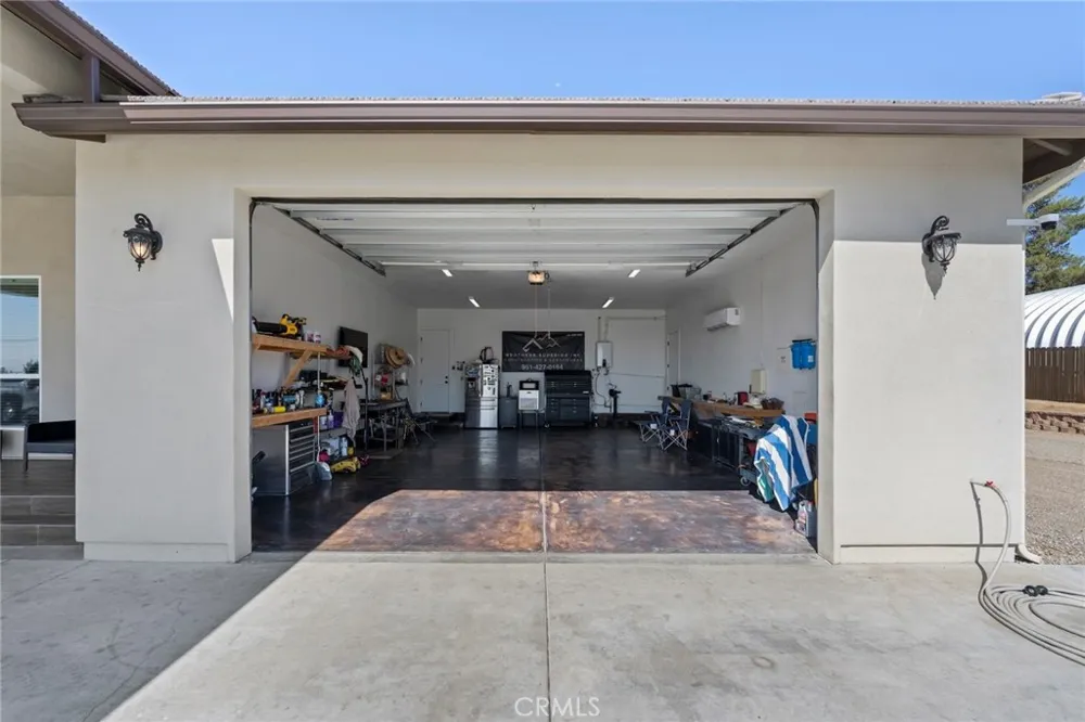 10313 Union Cherry Valley, CA 92223