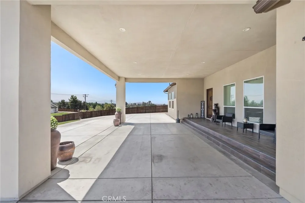 10313 Union Cherry Valley, CA 92223