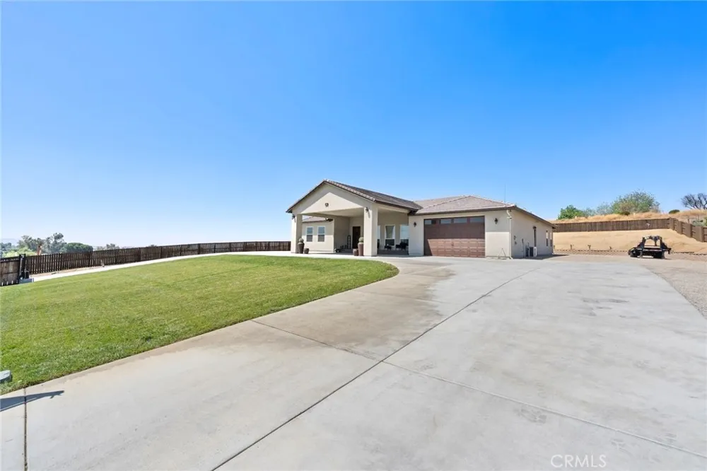 10313 Union Cherry Valley, CA 92223
