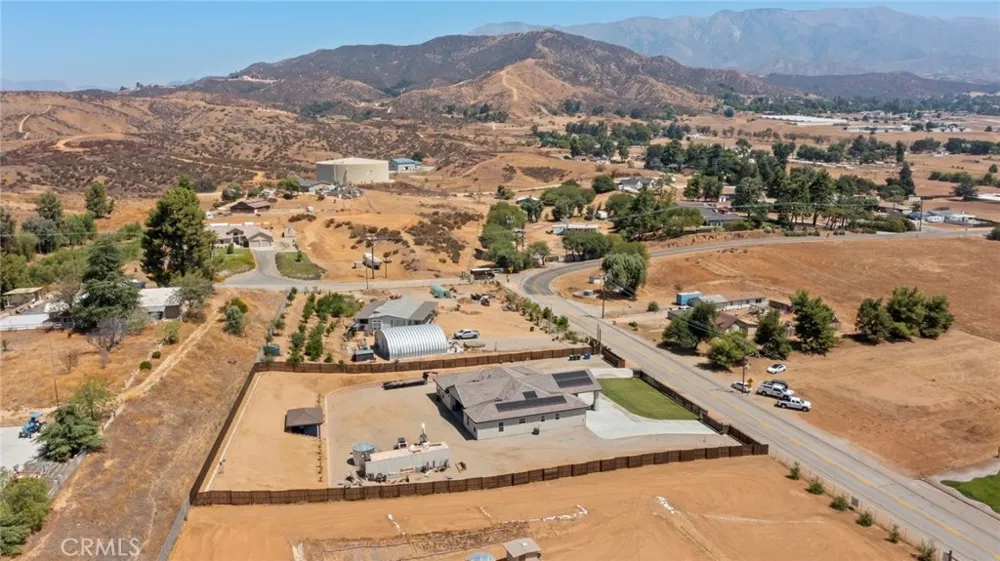 10313 Union Cherry Valley, CA 92223