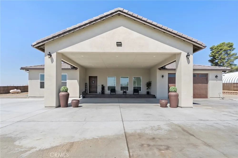 10313 Union Cherry Valley, CA 92223