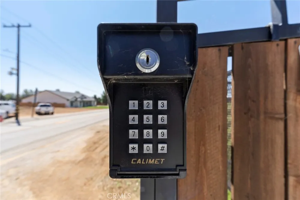 10313 Union Cherry Valley, CA 92223