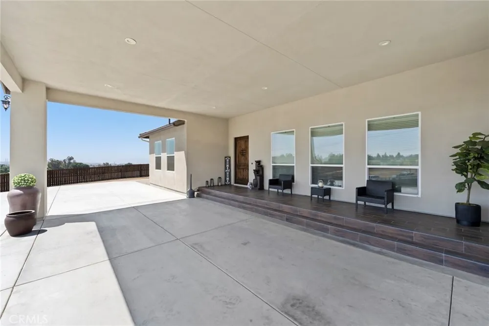 10313 Union Cherry Valley, CA 92223