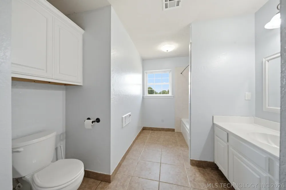 17608 161st EastAvenue Oologah, OK 74053