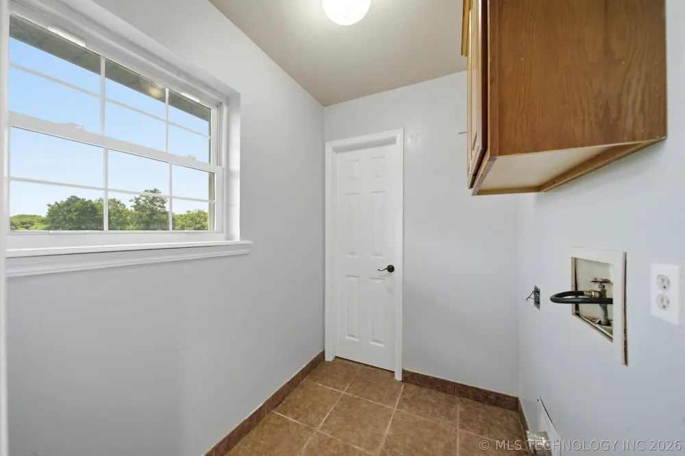 17608 161st EastAvenue Oologah, OK 74053