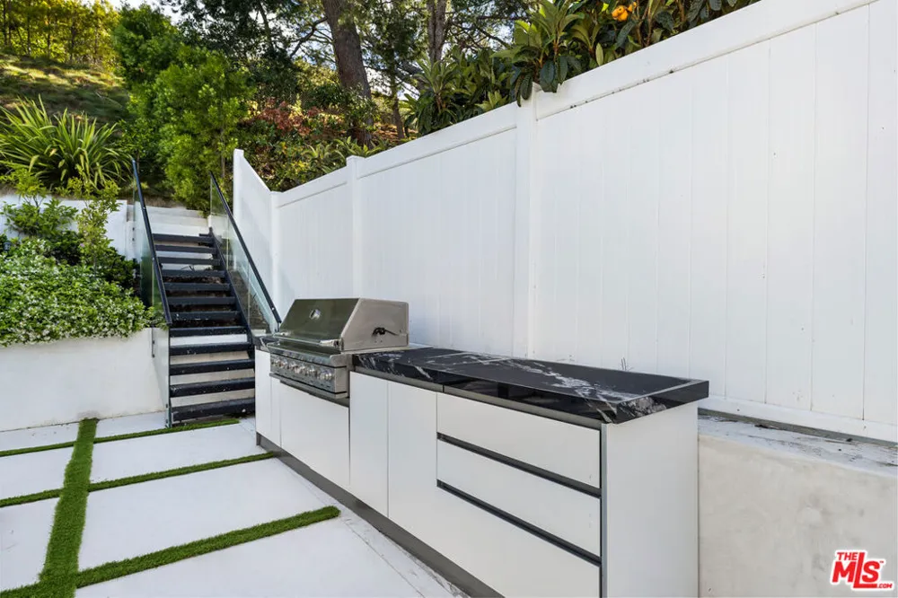 32346 Phantom Drive Rancho Palos Verdes, CA 90275