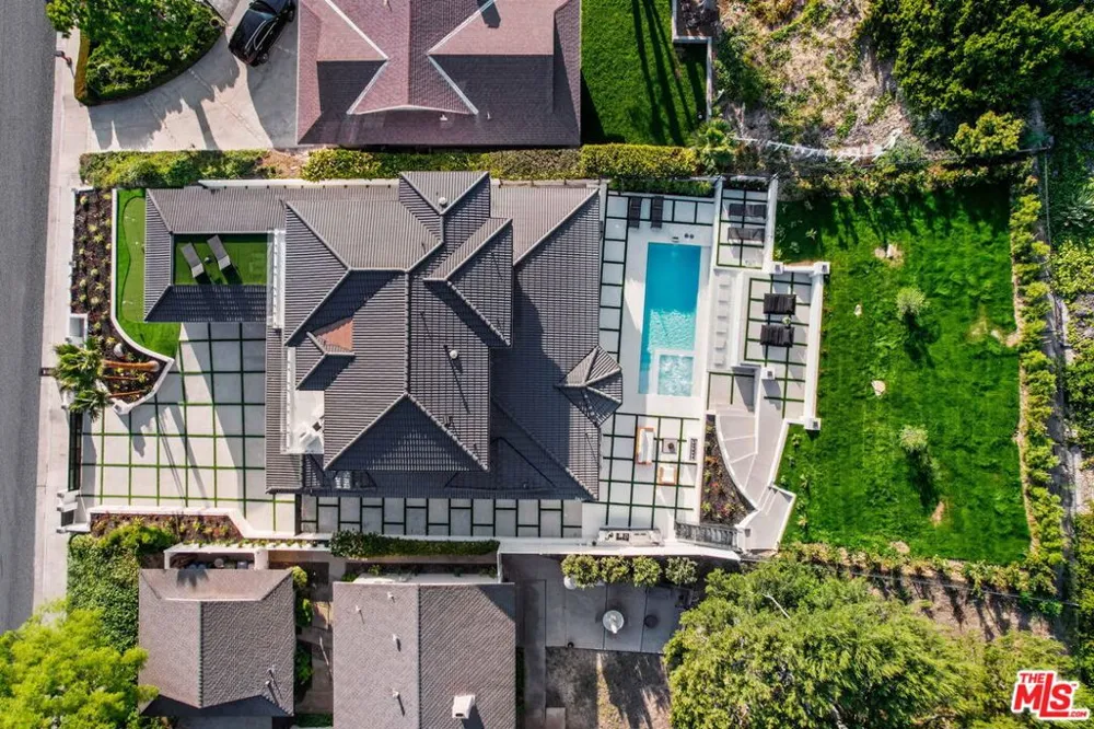 32346 Phantom Drive Rancho Palos Verdes, CA 90275