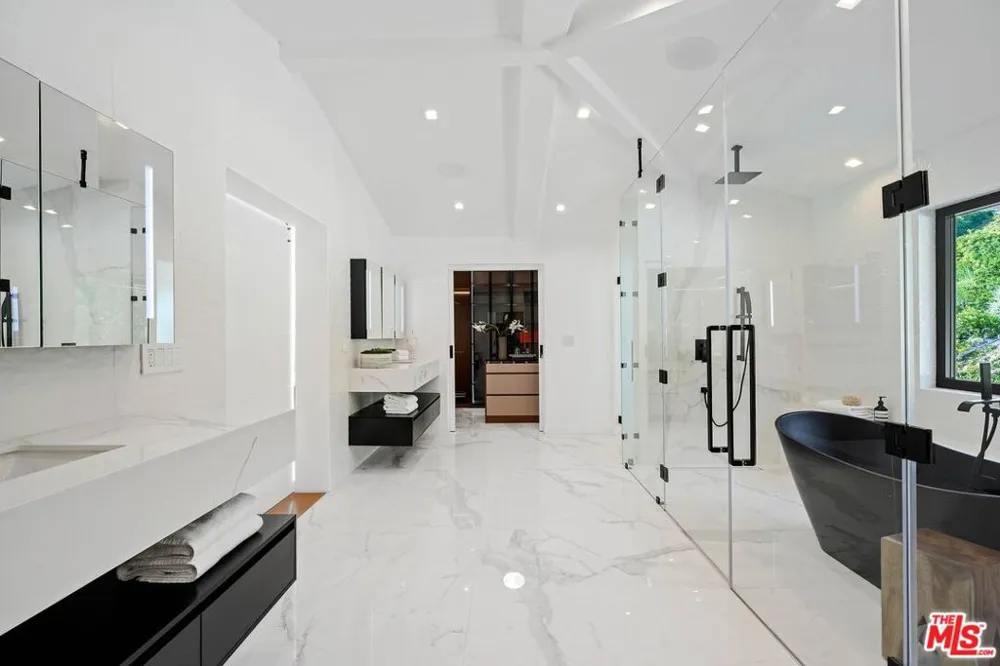 32346 Phantom Drive Rancho Palos Verdes, CA 90275