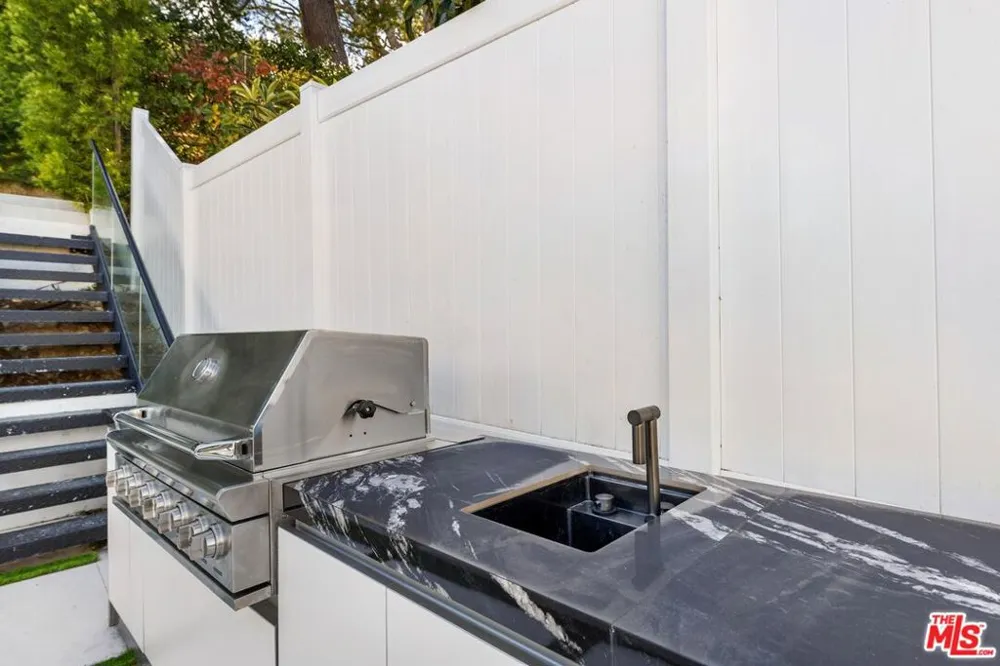 32346 Phantom Drive Rancho Palos Verdes, CA 90275