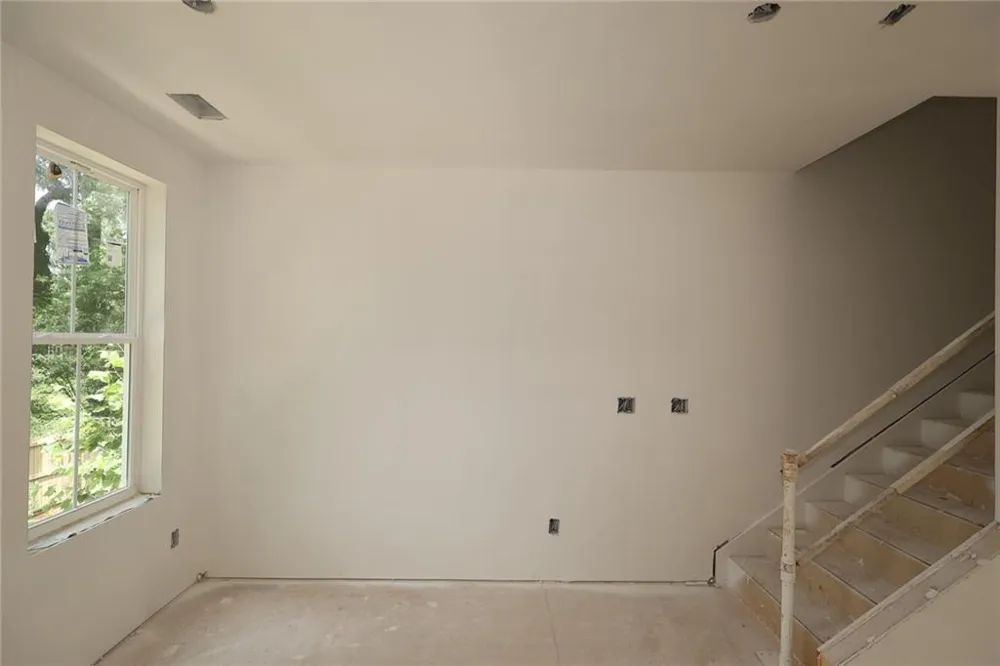 646 Memphis Drive Scottdale, GA 30079