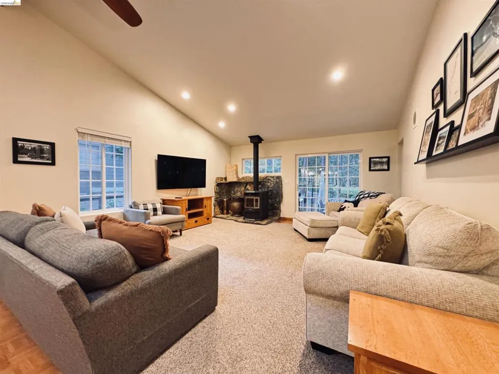 22499 Fireside DR Twain Harte, CA 95383