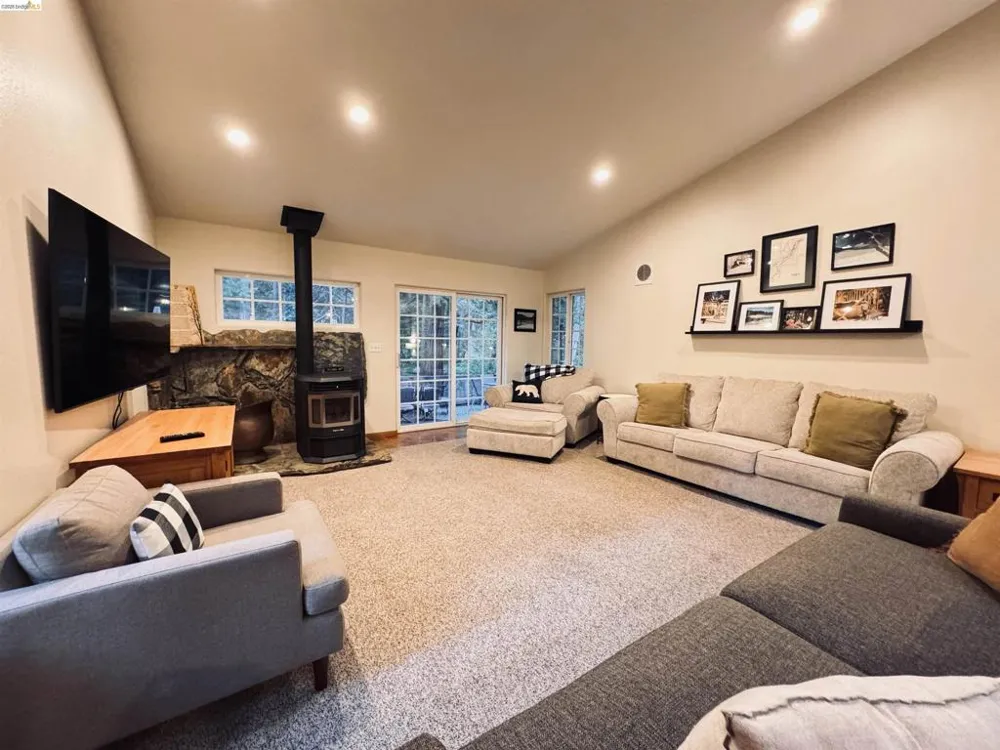 22499 Fireside DR Twain Harte, CA 95383