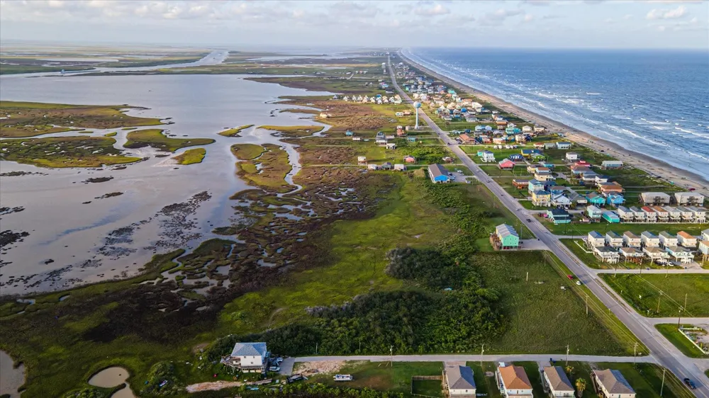 257 County Road 257 Drive Surfside Beach, TX 77541