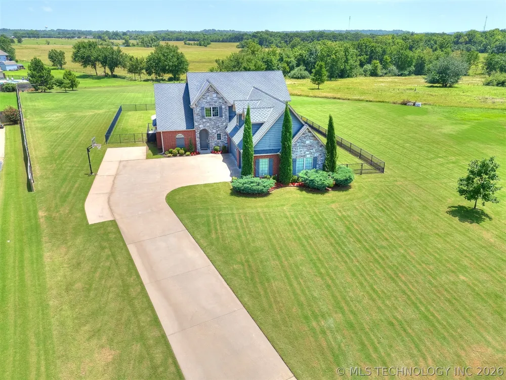 19397 S Quail Run Court Claremore, OK 74017