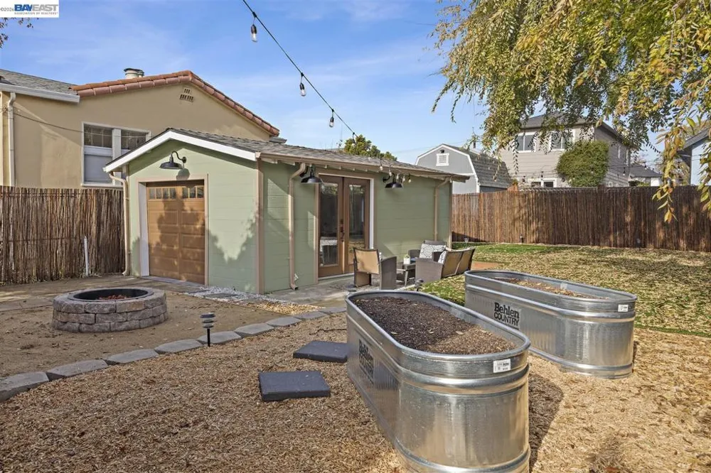 968 62nd st Oakland, CA 94608