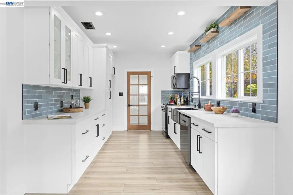 968 62nd st Oakland, CA 94608