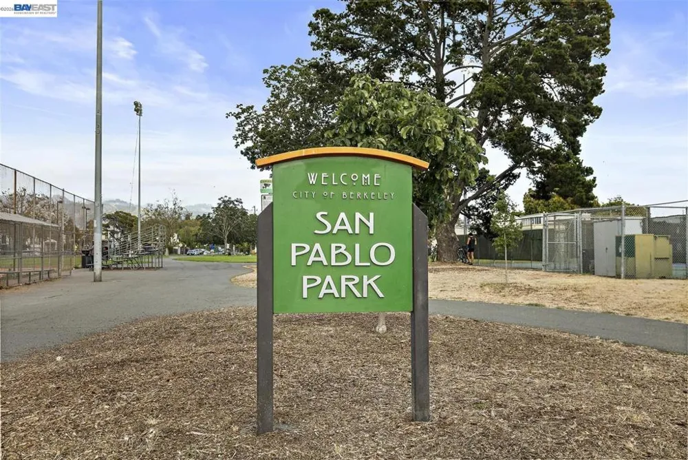 968 62nd st Oakland, CA 94608