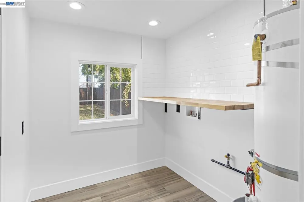 968 62nd st Oakland, CA 94608