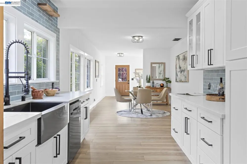 968 62nd st Oakland, CA 94608