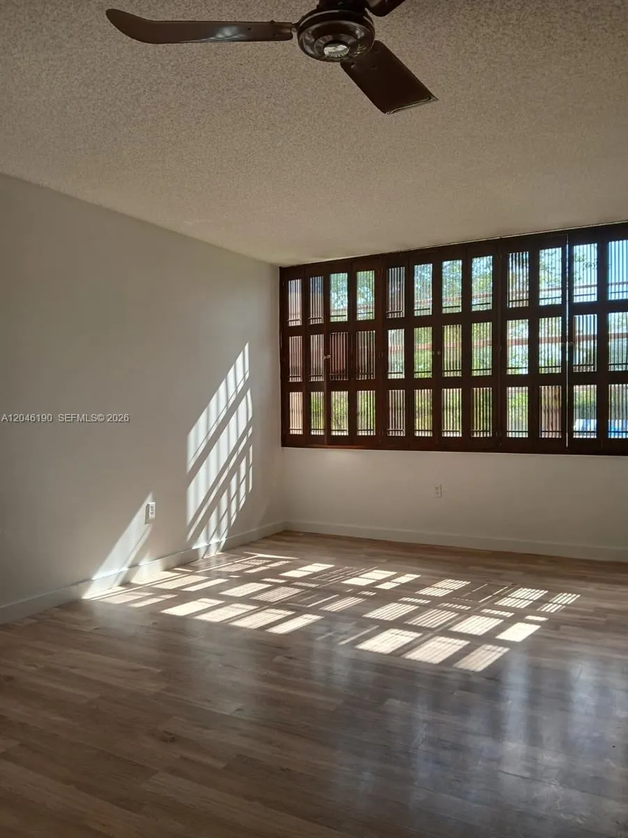 1300 Saint Charles Pl #222 Pembroke Pines, FL 33026