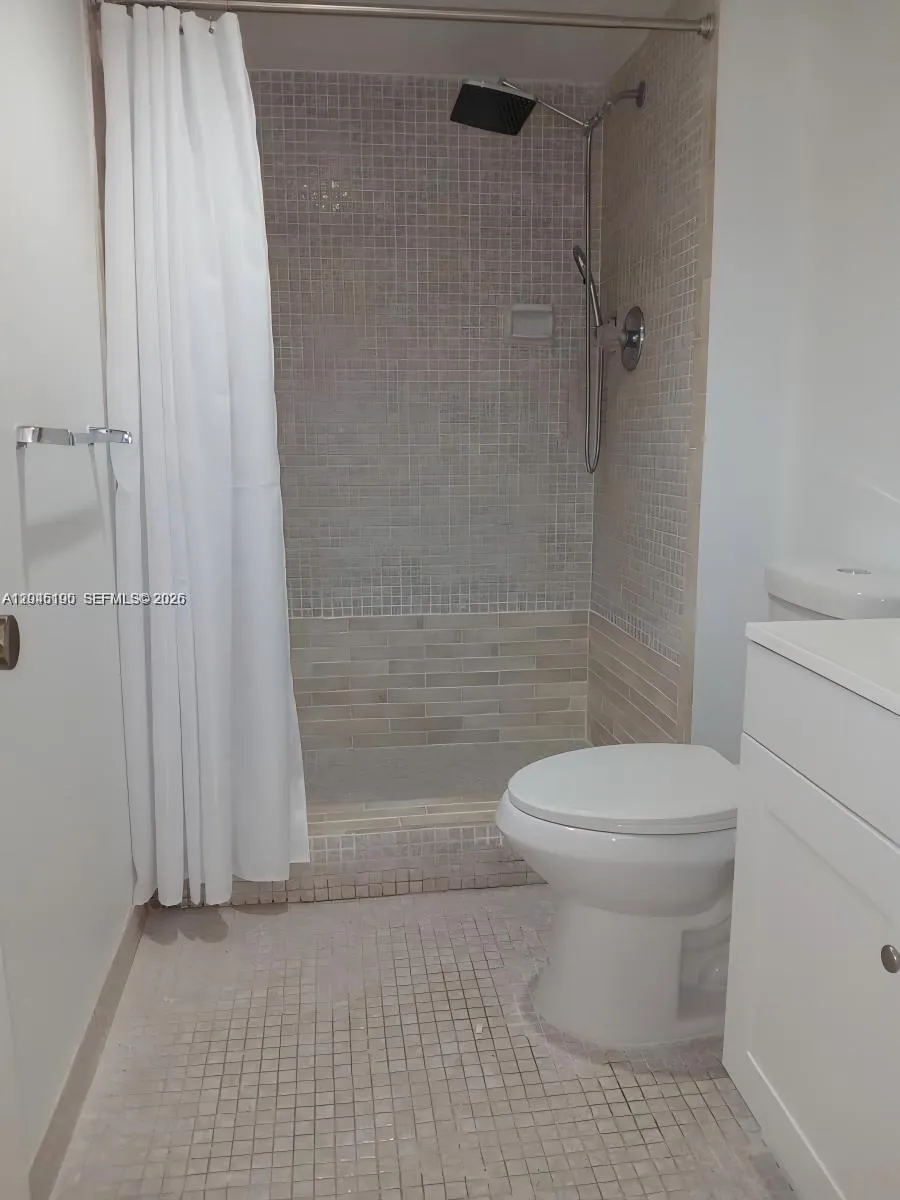 1300 Saint Charles Pl #222 Pembroke Pines, FL 33026