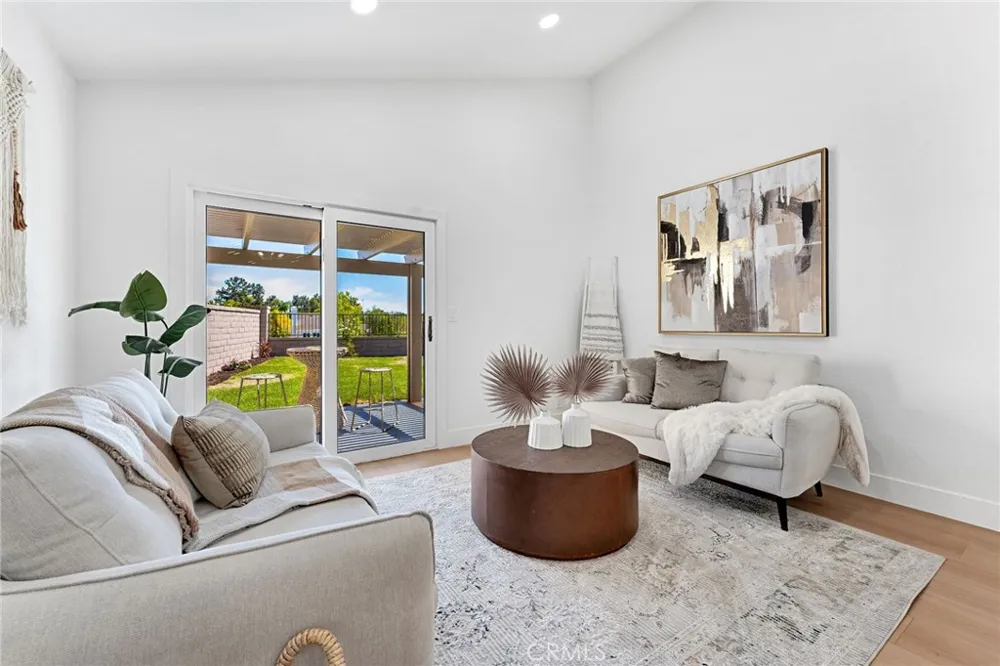 24852 Lagrima Mission Viejo, CA 92692