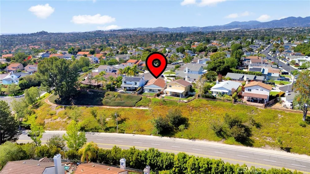 24852 Lagrima Mission Viejo, CA 92692