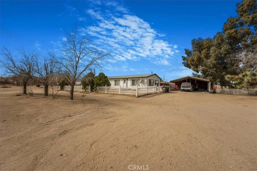 13378 Paramount Road Phelan, CA 92371