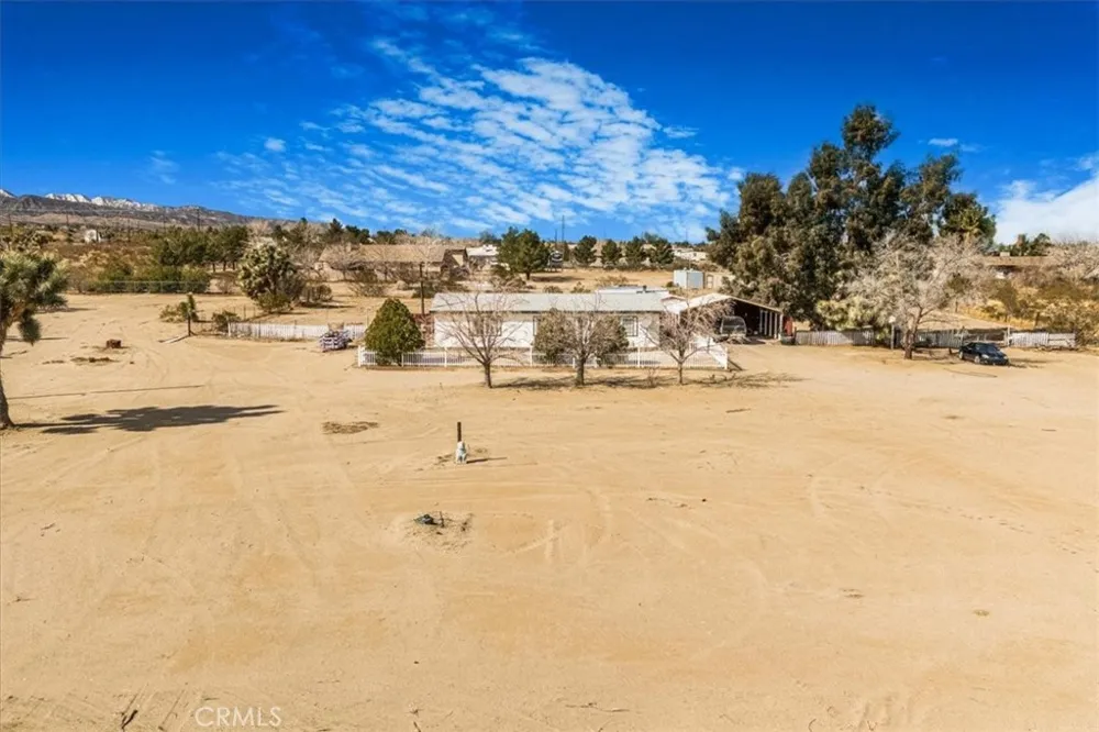 13378 Paramount Road Phelan, CA 92371