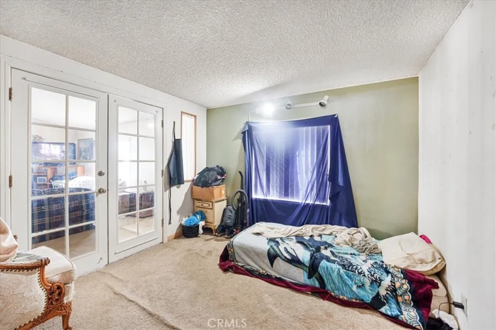 13378 Paramount Road Phelan, CA 92371