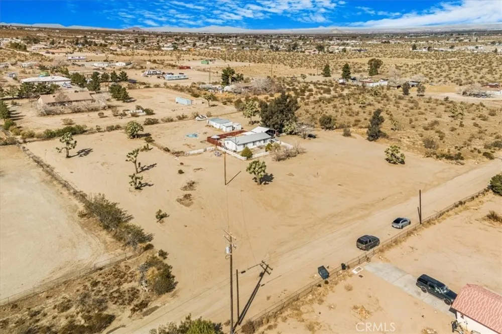 13378 Paramount Road Phelan, CA 92371