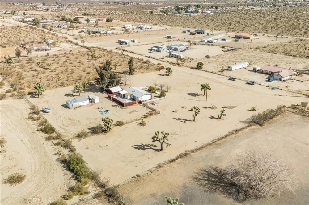 13378 Paramount Road Phelan, CA 92371